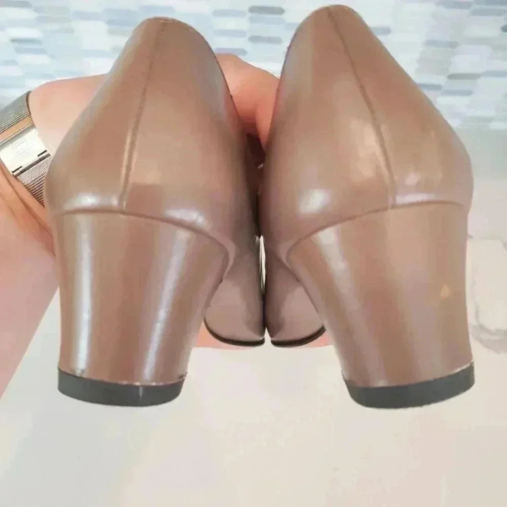 Salvatore Ferragamo brown heels - Picture 9 of 9